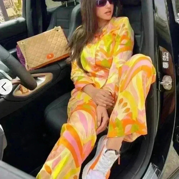 Zara Loose Fitting Satin High Waisted Print Pant Size XS EUC! - Picture 4 of 12